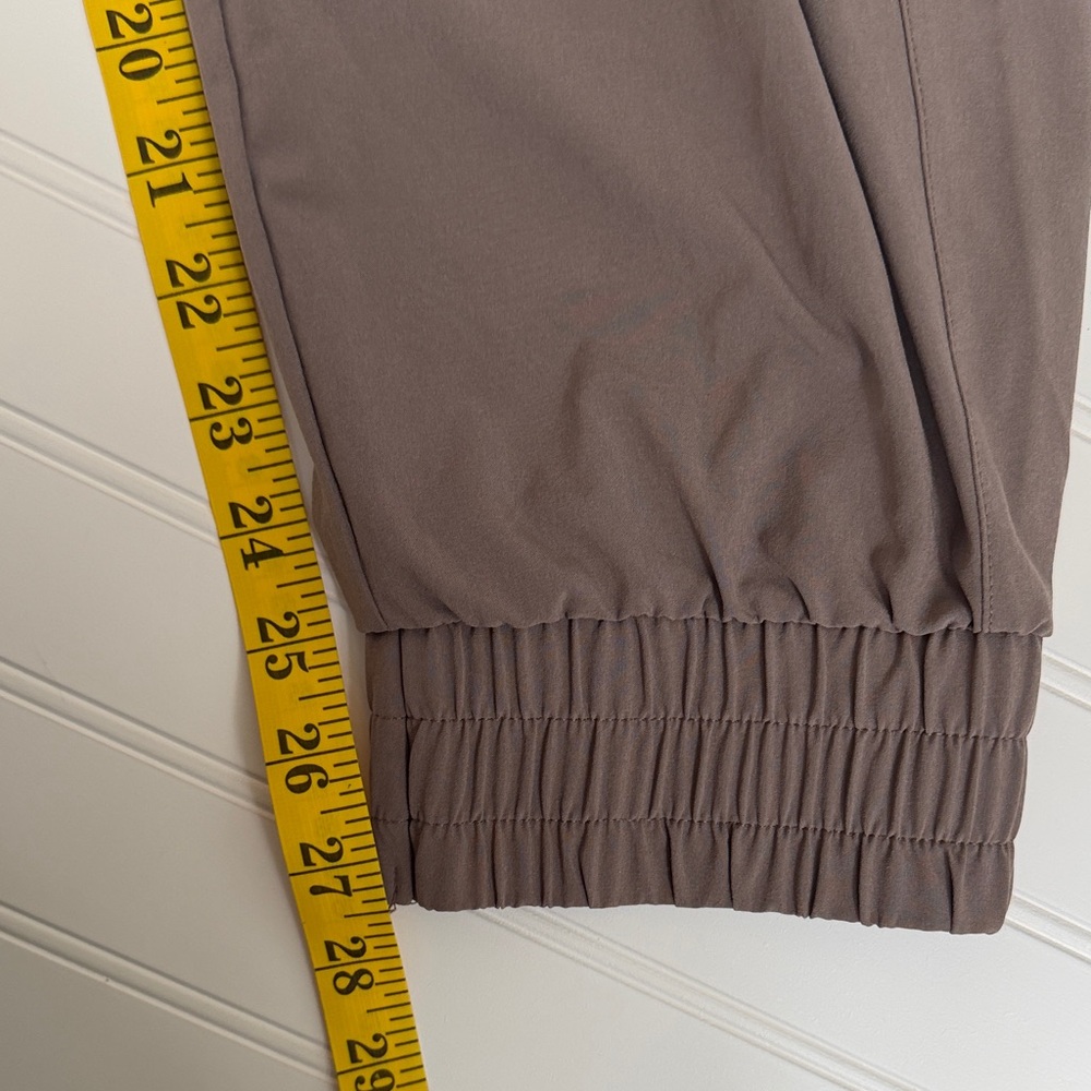 all in motion Taupe Cargo Joggers - Picture 8 of 8